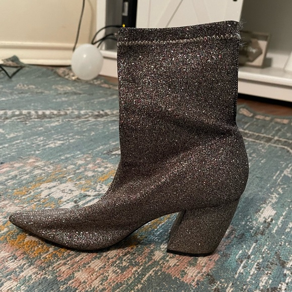 Glitter booties - Picture 1 of 1